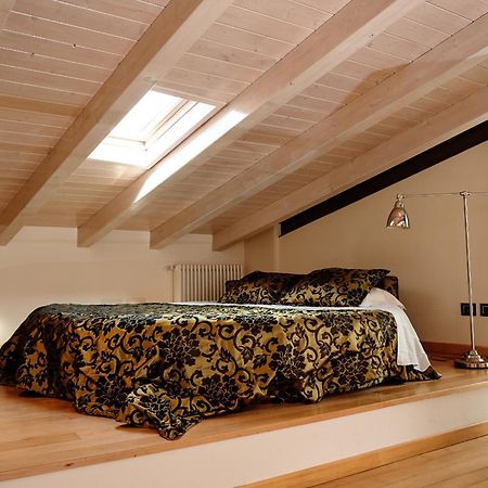 Bed and Breakfast Ad Sidera Pastrengo Habitación foto